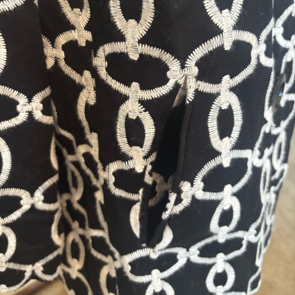 INC International Concepts Black and White Embroidery Cropped Blazer Jacket Sz L - Picture 5 of 6